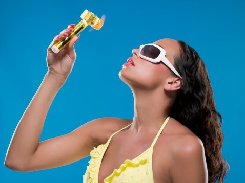 Protect Yourself From the Heat by Carrying These Essentials