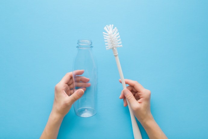 How to Clean and Maintain Water Bottles