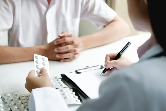 When to Stop Self-Medicating and Consult a Doctor