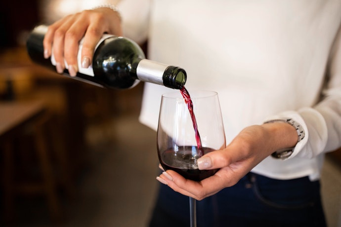 How to Serve Wine