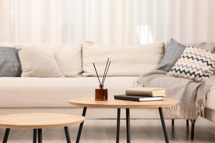 What Makes a Reed Diffuser Different From Scented Candles?
