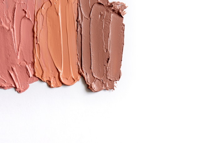 What’s the Difference Between Nude and Beige Lipstick?