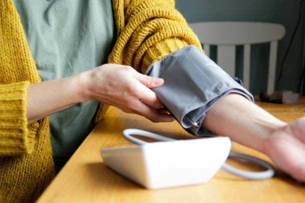 How Blood Pressure Monitors Work and How to Use Them Properly?