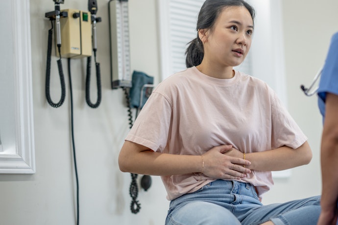 What Signs or Symptoms Suggest That I Should See a Doctor Instead of Self-Medicating for Stomach Pain?