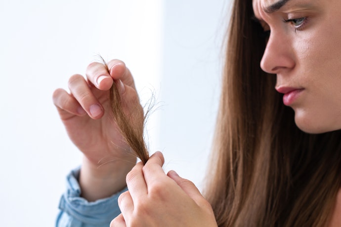 The Causes and Signs of Dry Hair