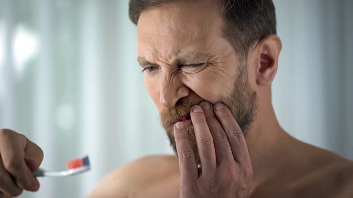 Signs That Your Current Toothpaste May Not Be Effectively Cleaning Your Teeth