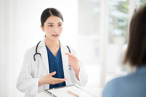 When Should You See a Doctor Instead of Using an Anti-Itch Cream?