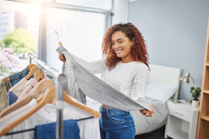 Benefits of Using a Clothes Rack