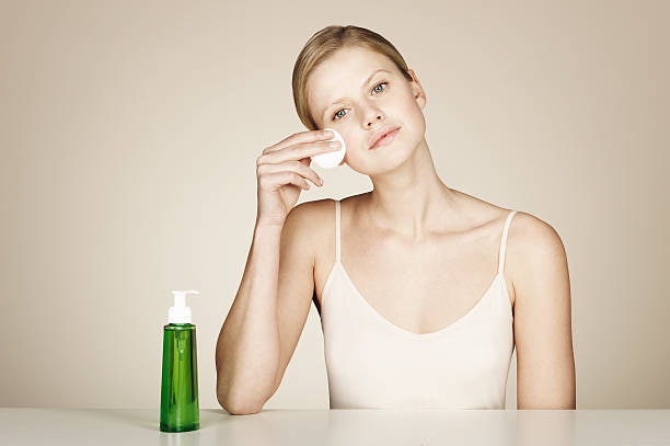 Why Use Hydrating Toners?