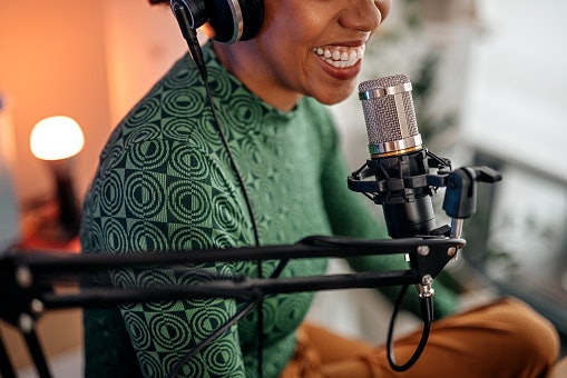 What Makes Streaming Microphones Different from Regular Mics?