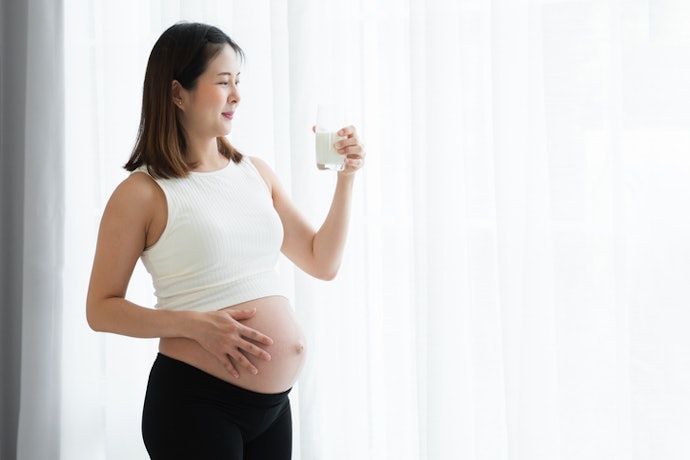 Pregnancy Formula Milk vs. Regular Milk: Which Is Better?