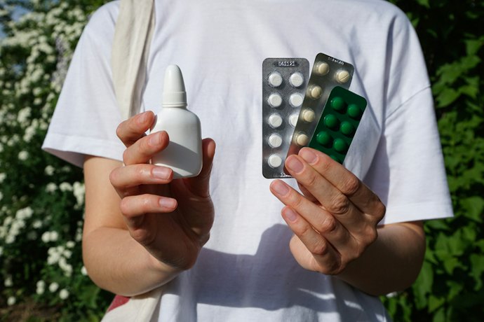 Understand Potential Side Effects of Antihistamine and When to Use With Caution