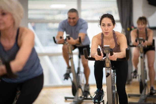 Spin Bike vs. Stationary Bike: What’s the Difference?