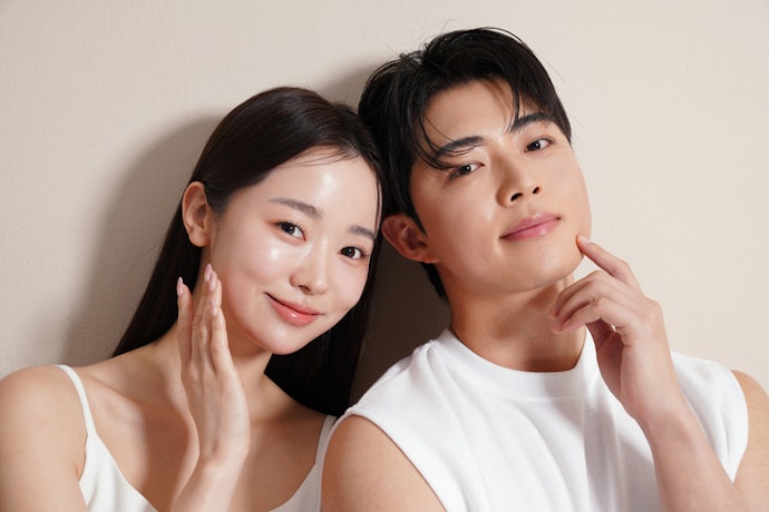 Is There Any Difference Between a Facial Wash for Men and Women?