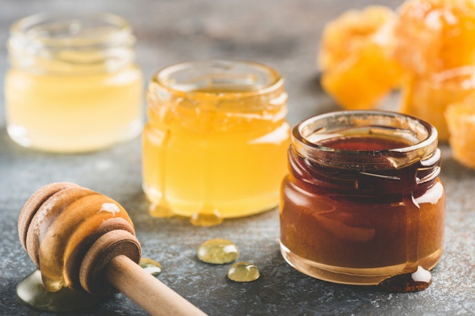 Pure vs. Fake Honey: How to Tell the Difference