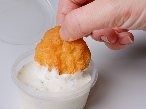 Determine Whether They Come With a Dip or Sauce