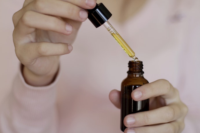 Choose Between Essential and Carrier Oils