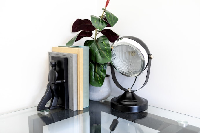 Choose Between One-Piece or Two-Piece Bookends