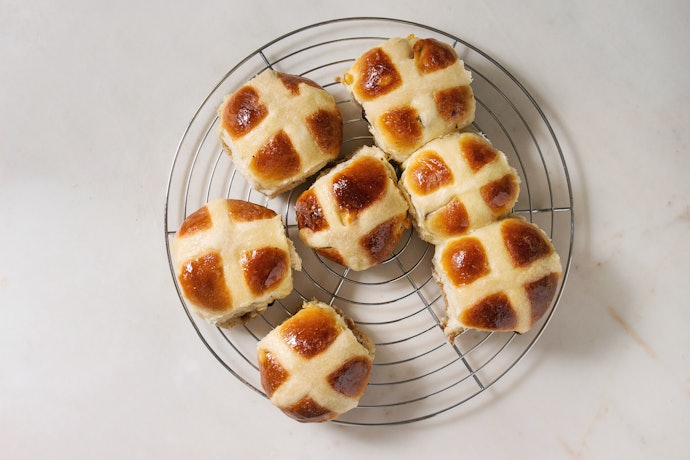 Pick a Rack Shape and Size That Match Your Baking Needs