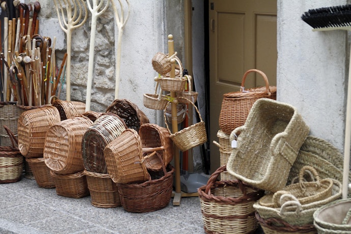 Support Small Businesses and Artisans by Opting for Locally-Made Baskets