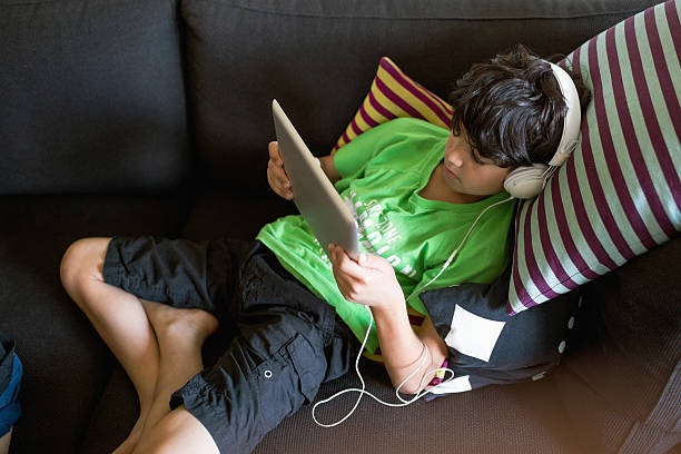 Opt for Tablets With a Refresh Rate of at Least 60 Hz