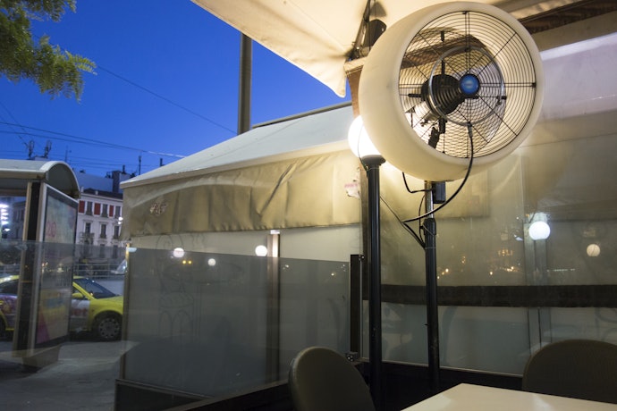Get a Fan Size That’s Proportionate to the Area You Want to Cool