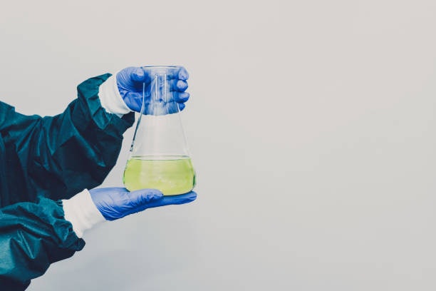 Stay Away From Harsh Chemicals and Dyes to Avoid Irritation