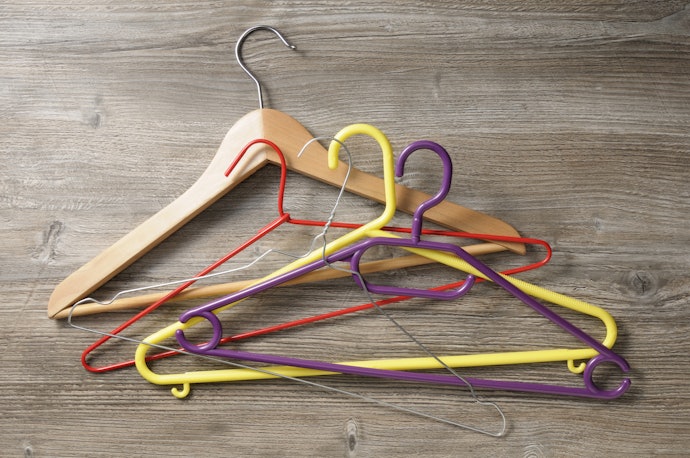 From Plastic to Velvet Hangers, the Material Matters