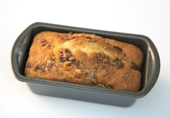 Non-stick Loaf Pans Are Easier to Use