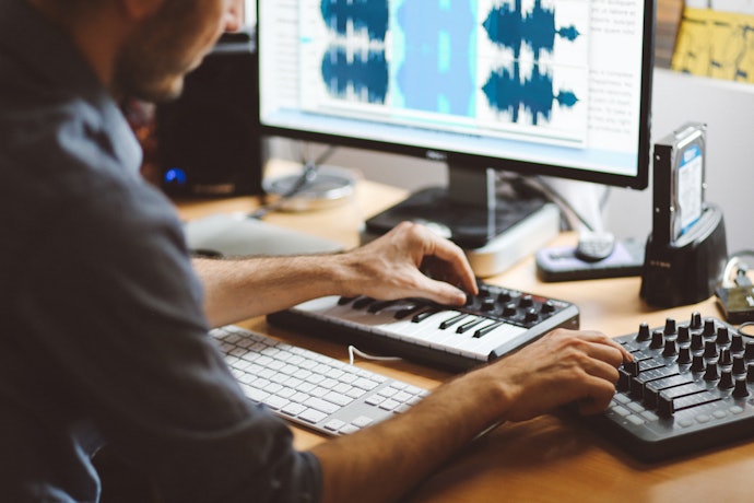 Pick a MIDI Keyboard With Software Integration to Create Tracks Instantly