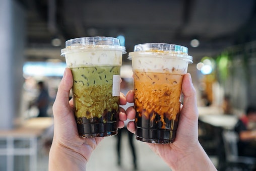 Buying Milk Tea From Well-Known Shops Is a Fail-Proof Choice