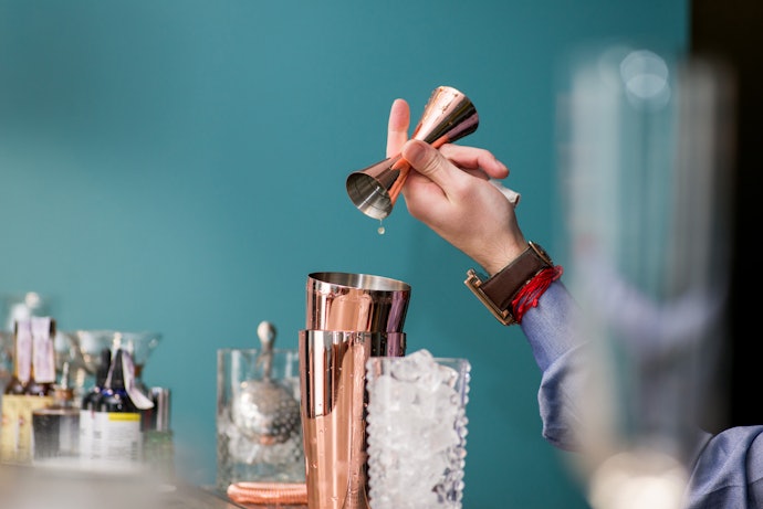 Metal, Plastic, and Glass: Decide on the Material
