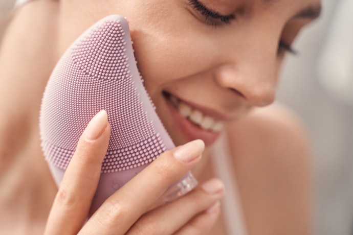 Choose a Brush With Multiple Settings to Customize the Speed and Function