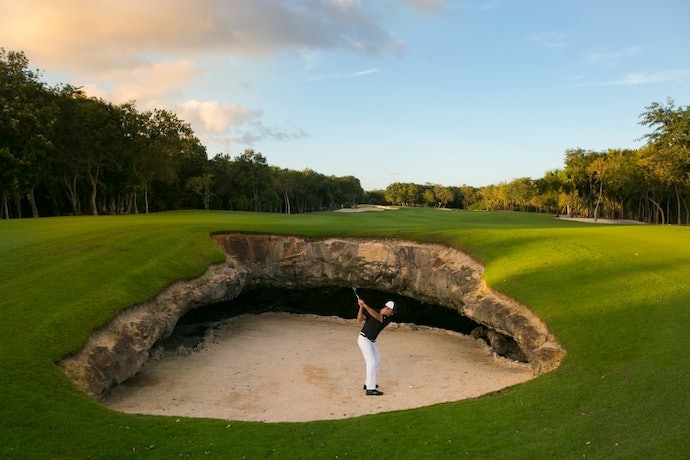 Look for Golf Courses With Different Obstacles to Make the Most Out of Your Play