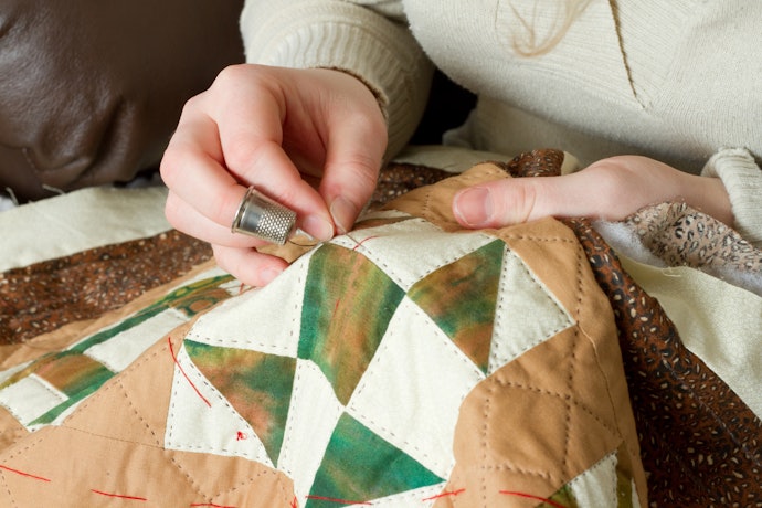 Quilted Throw Blankets for the Cold Weather