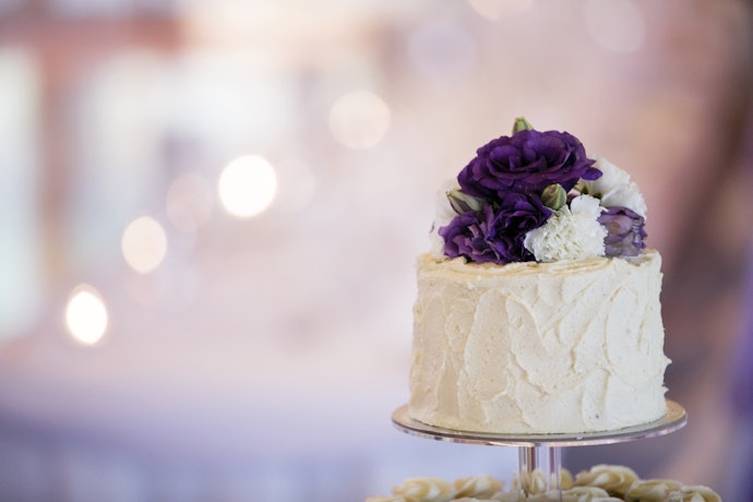 Metal Cake Stands Make for Simple but Elegant Accents