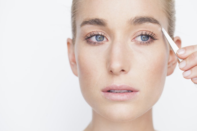 Tweezers Allow You to Pluck Out Individual Hairs With Precision