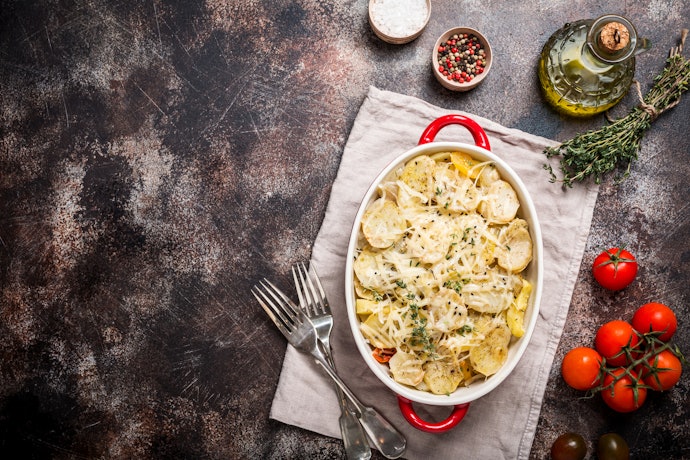 Round and Oval-Shaped Are Perfect for Smaller Servings of Casseroles, Gratin, or Pastries