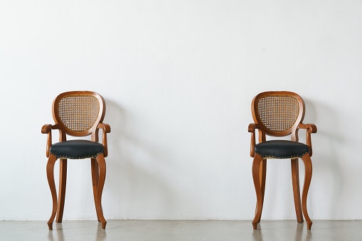 Bar Stools With Armrests Allow You to Sit for Longer Periods of Time