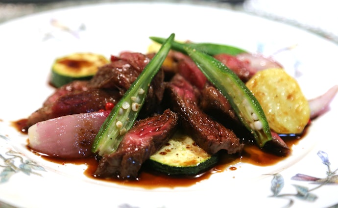 For Garnishes, Go for White and Red Wine Vinegar