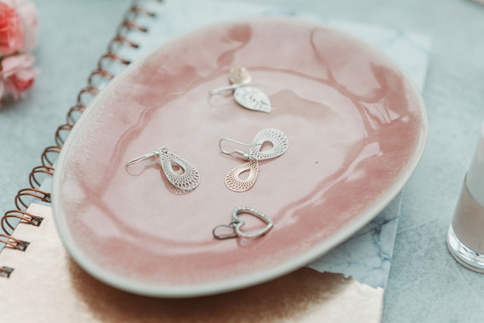 Jewelry Stand and Tray Organizers for Often-Used Pieces of Jewelry