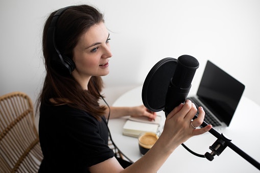 Unidirectional or Omnidirectional: Check the Directionality of the Microphone