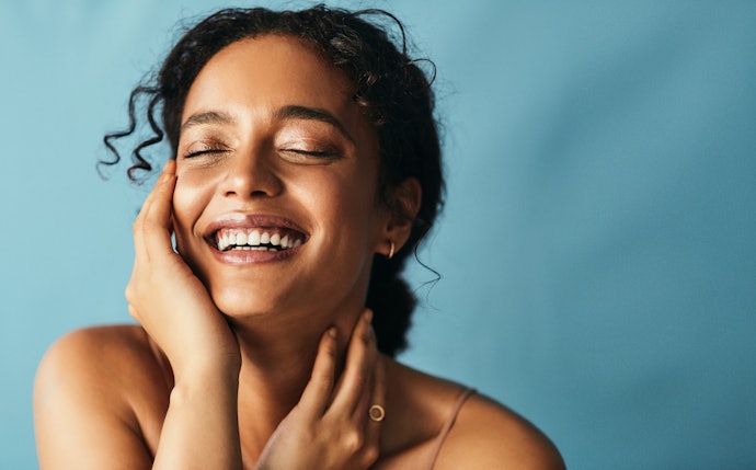 Warm Skin Tone: Go For Ashy, Reddish, and Copper Shades