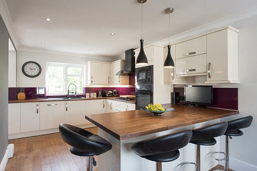 Swivel Bar Stools Let You Get In and Out of the Seat Easily