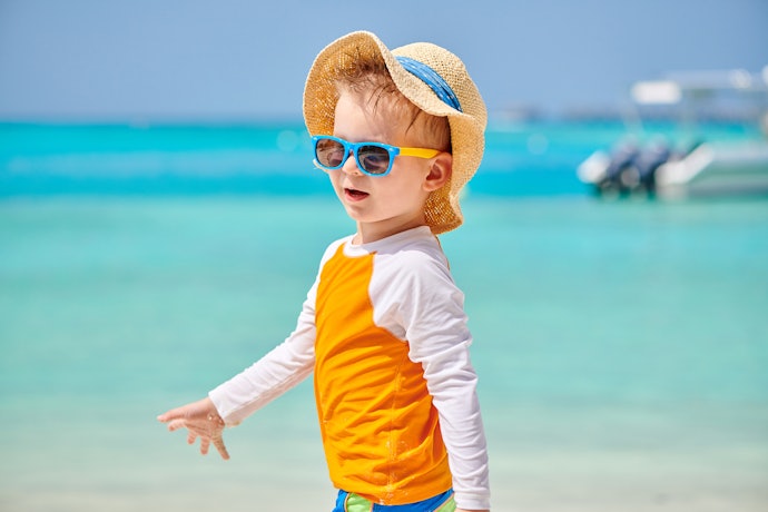 Loose-Fitting Rash Guards Are Best for Lounging and Light Water Activities