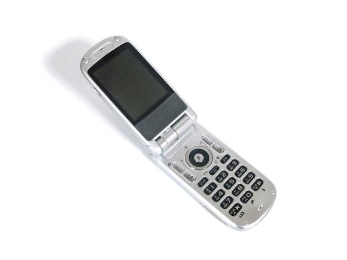 A Traditional Flip Phone Is a Good Choice for Straightforward Users