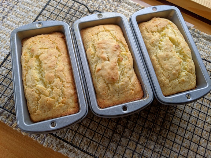 Handles Help Avoid Baking Accidents