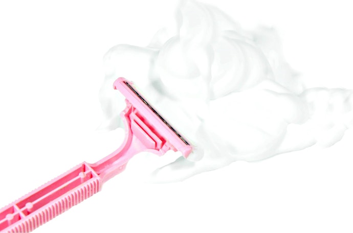 Manual Razors Allow a Closer Shave