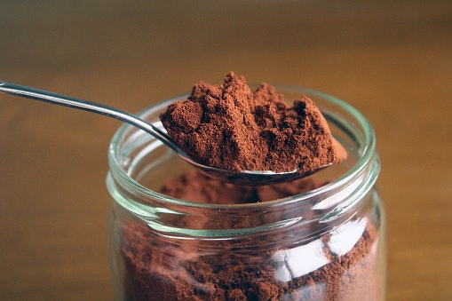 Powdered Hot Chocolate Helps You Create Delicious Beverages at Home