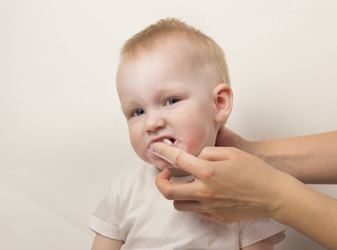 Tongue Brushes Are Safe and Easy to Use